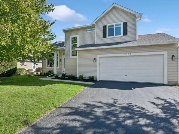 36253 N Bridlewood Ave, Gurnee, IL 60031
