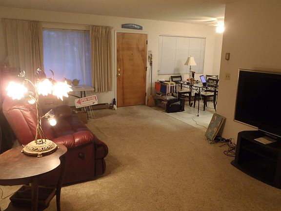 926 Living