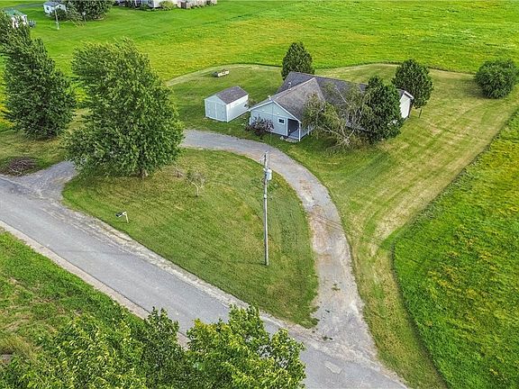 2nd image of 32094 Bacon Rd