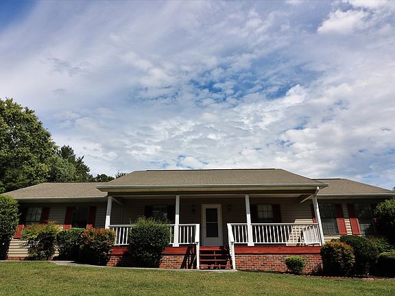 2nd image of 1416 Housley Dr