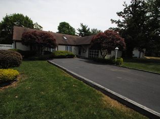 917 Tudor Dr, Toms River, NJ 08753