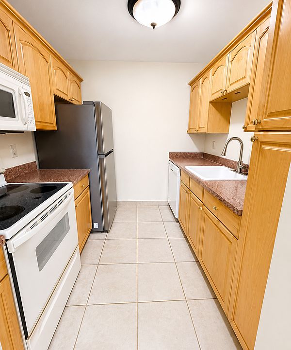 2nd image of 1918 Palmland Dr #2B