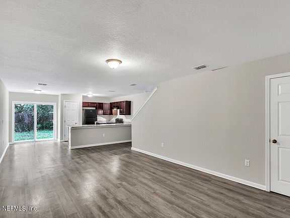 3rd image of 7788 PLAYSCHOOL Lane