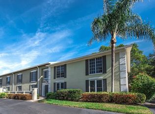 1157 Eden Isle Blvd NE APT 4, Saint Petersburg, FL 33704