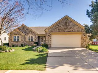 2577 Oak Trails Dr, Aurora, IL 60506