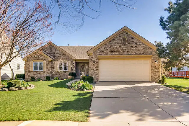 2577 Oak Trails Dr photo 1