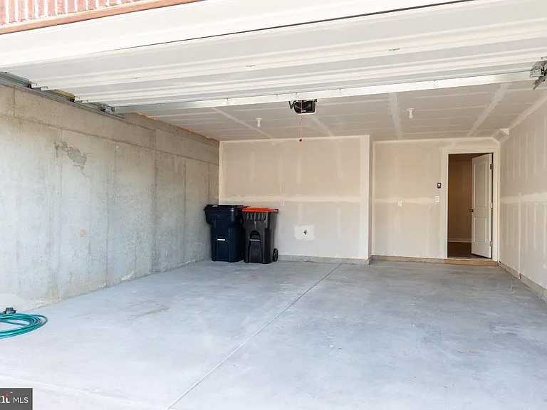 113 Four Leaf Dr — Photo 14