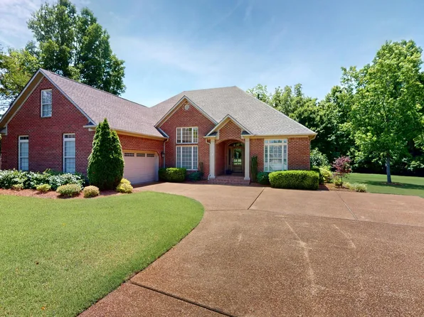 1677 Wedgewood Cv, Dyersburg, TN 38024