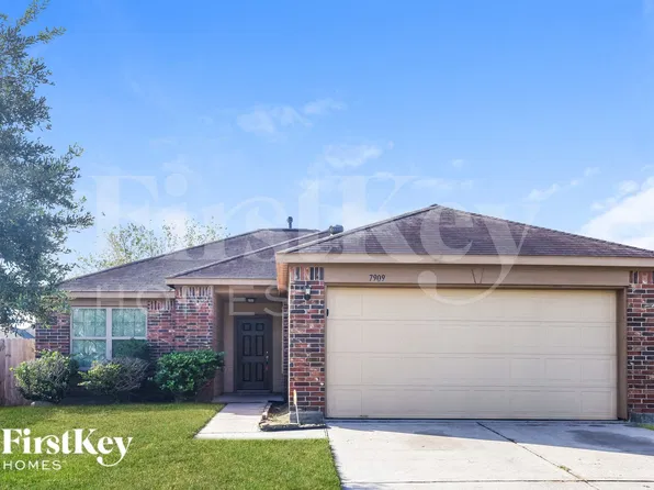 7909 Big Oak Dr, Texas City, TX 77591