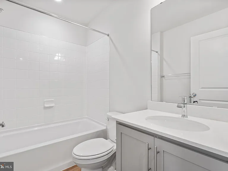 16639 Green Glade Dr — Photo 17