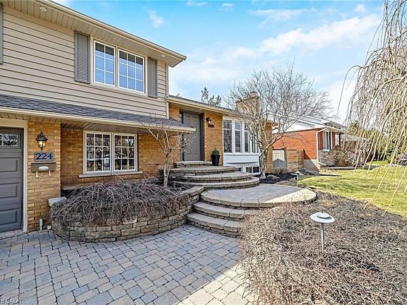 3rd image of 224 White Pines Dr