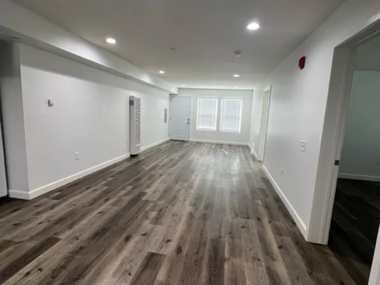 8730-8744 S Figueroa St #8734-01 — Photo 14