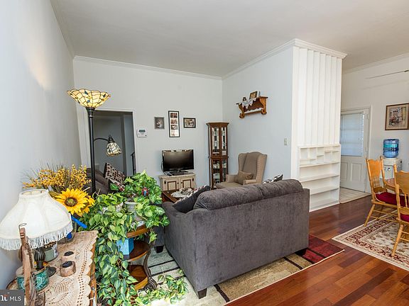5th image of 8360 Summerdale Ave