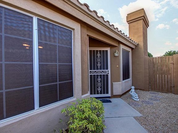 2nd image of 4126 E Desert Marigold Dr