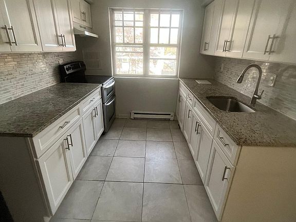 2nd image of 130 N Walnut St APT 17