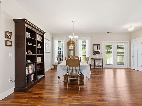 4th image of 85069 Ridgetop Dr