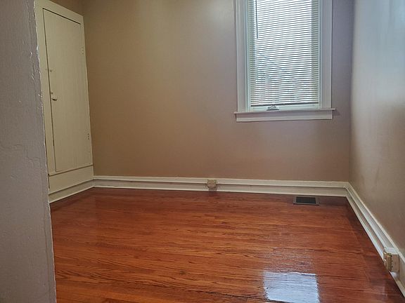5th image of 801 W Michigan Ave APT 1