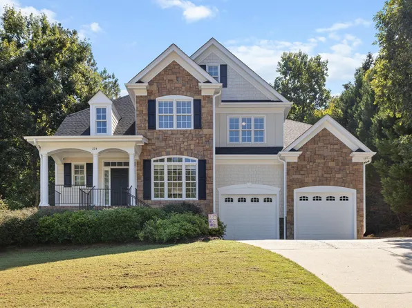 224 Kensington Ct, Clayton, NC 27527