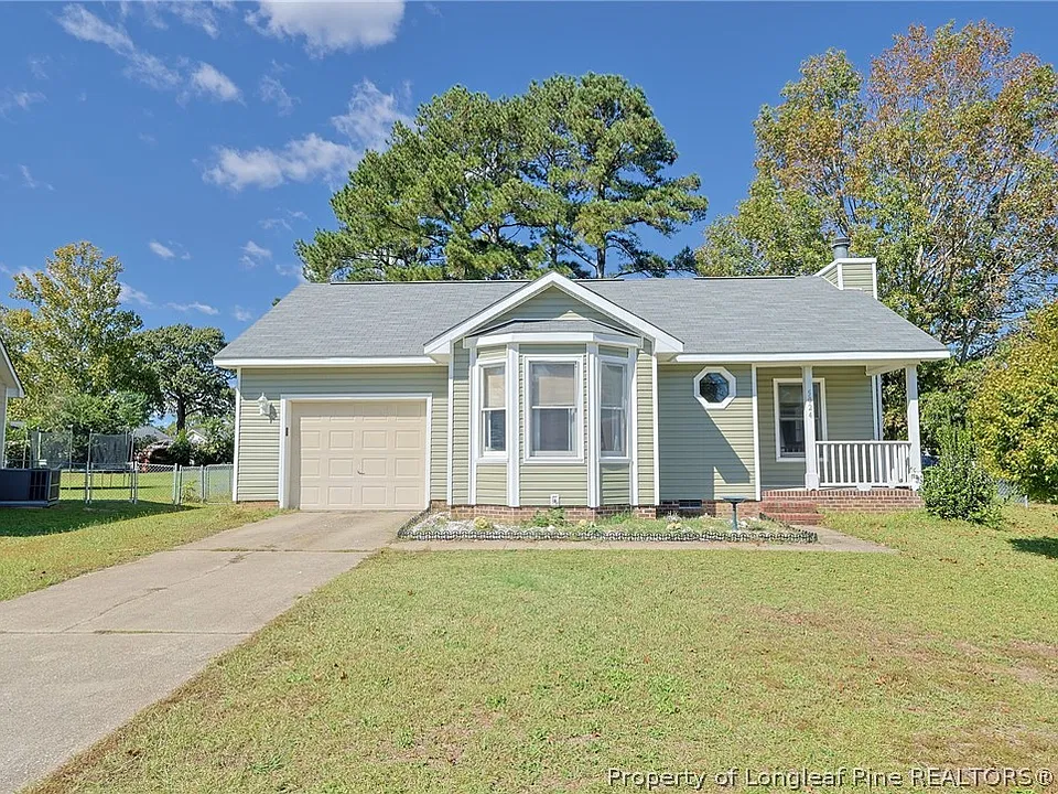 5024 Tangerine Dr