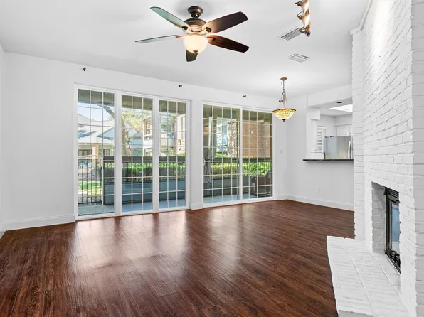 1720 NE Green Oaks Blvd APT 104, Arlington, TX 76006