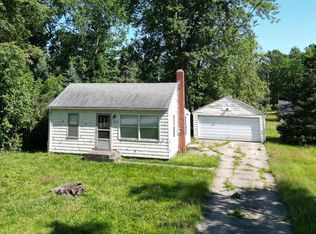 6123 E Atherton Rd, Burton, MI 48519