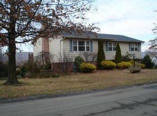 111 S Highland Dr, Pittston, PA 18640