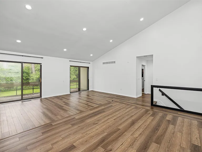 7432 Azalea Ct — Photo 6