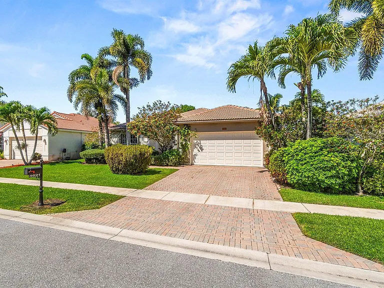 4621 Windward Cove Ln — Photo 26