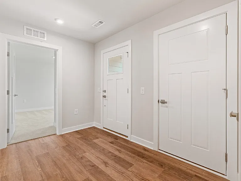 1103 Wilkinson Ln — Photo 6