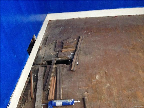 3rd image of 849 West Ave