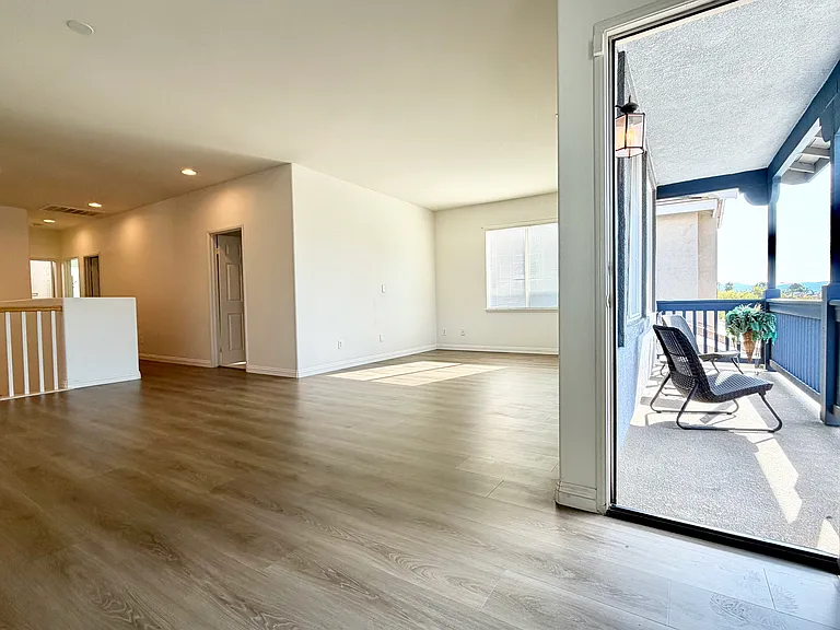 9489 Cedar Glen Ct — Photo 32
