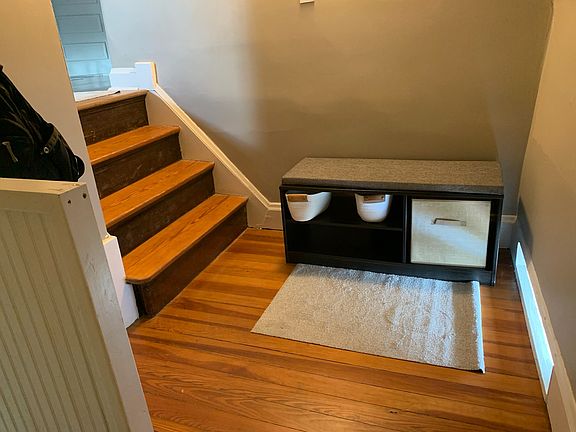 3rd image of 3835 Burwood Ave #3