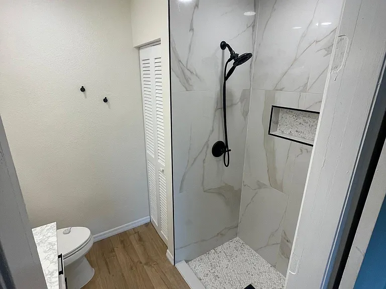 21515 Dekals Ave — Photo 8