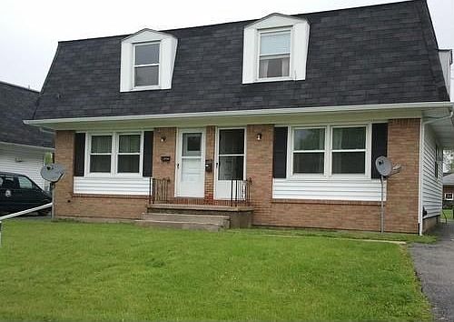 1st image of 9 Strasbourg Dr