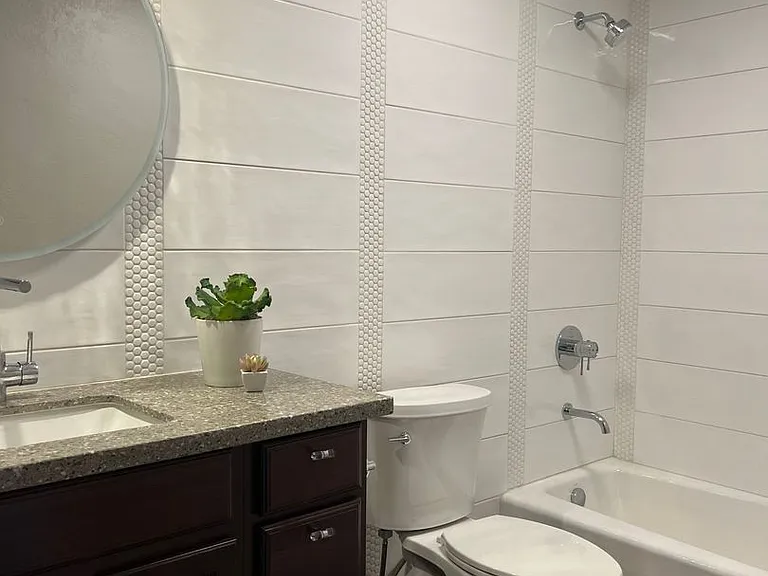 7370 Pembroke Dr — Photo 7