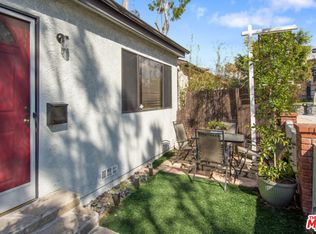 535 Venice Way, Venice, CA 90291