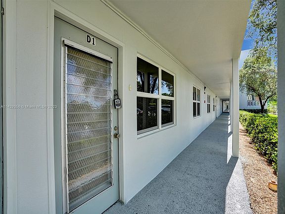 2nd image of 2505 Antigua Ter APT D1