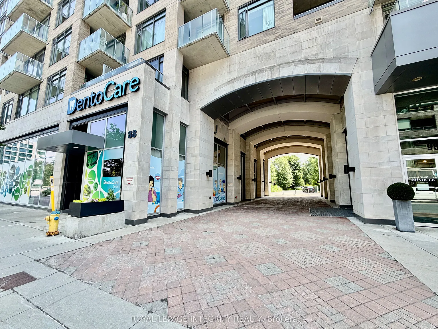 1 bed, $2,595 — Photo 2