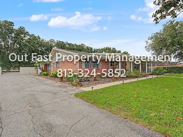 639 Howard Ave — Photo 47