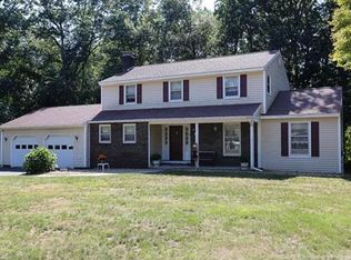 12 Birchwood Rd, Windham, NH 03087