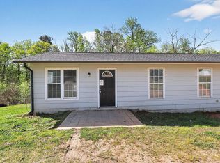 308 Caroline Ave, Lowell, NC 28098