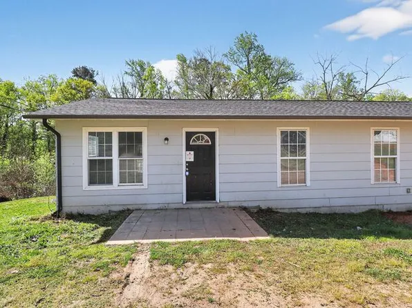 308 Caroline Ave, Lowell, NC 28098