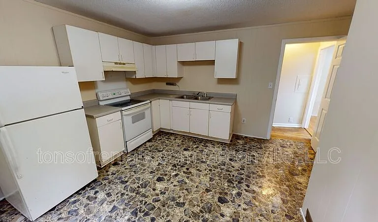 520 W Frederick St #C — Photo 4