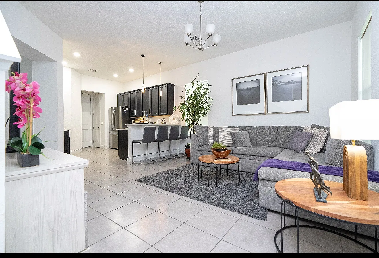 3 bed, 2.5 bath, 1868 sqft, $2,990 — Photo 2