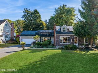 212 Pine Pl, Middletown, NJ