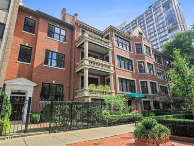 1415 N State Pkwy, Chicago, IL, 60610