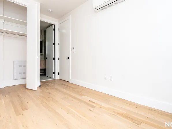 96 Moore Street image 17 of 18