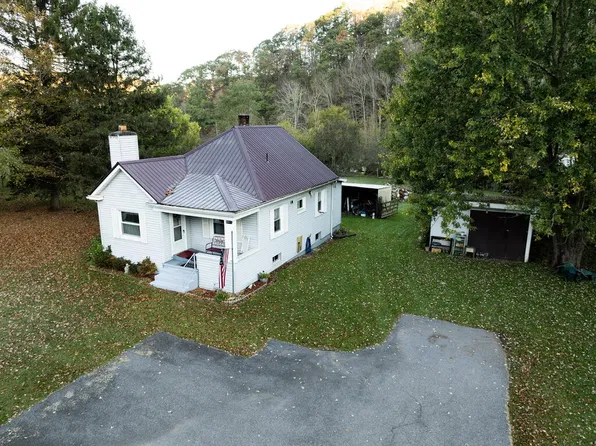 6643 Lee Hwy, Atkins, VA 24311