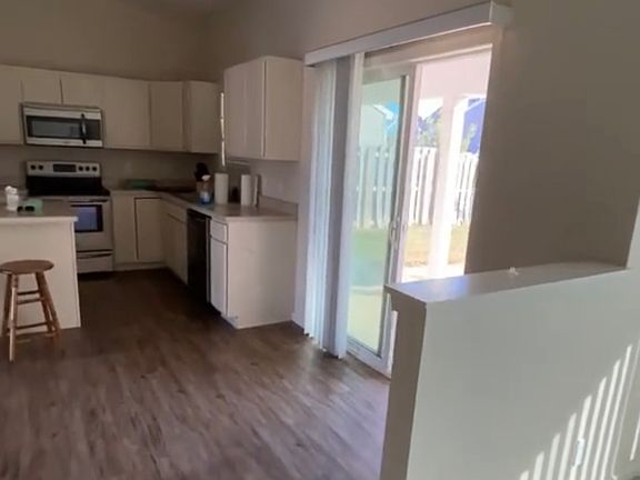 4th image of 3007 Dillon Dr