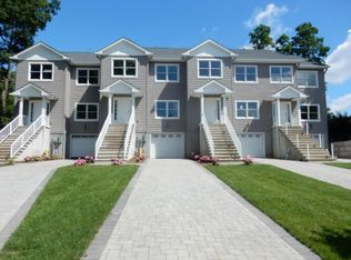 282 Drives James Parker Blvd, Red Bank, NJ 07701